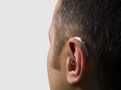 Estudio comparativo sobre el rendimiento de audífonos en pacientes con hipoacusia neurosensorial súbita unilateral